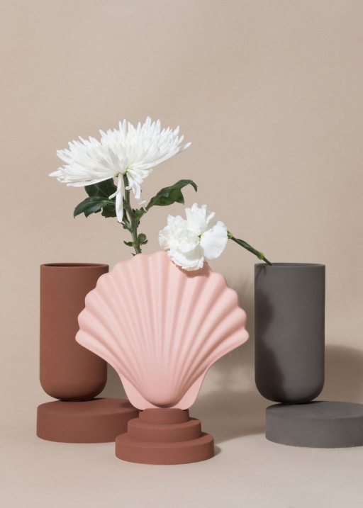 Los Objetos Decorativos, shell boxes and vases