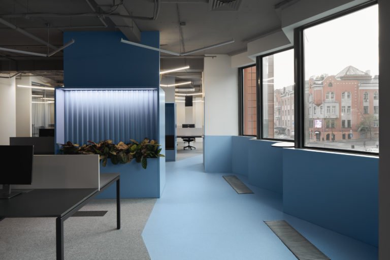 Studio11 a récemment réalisé l'architecture d'intérieur des bureaux de l'entreprise PandaDoc, à Minsk, un projet moderne à l'impact visuel et sociétal fort.