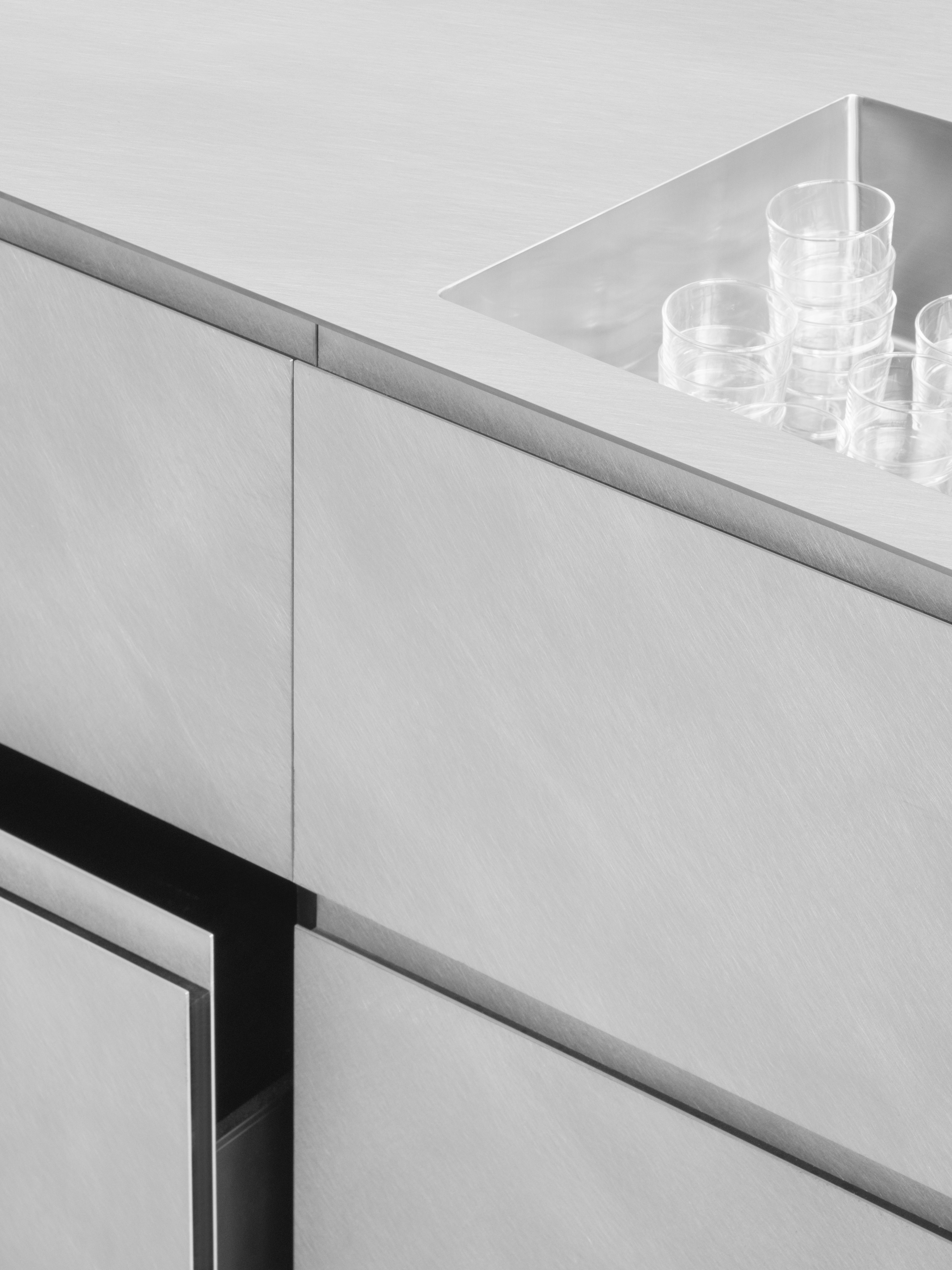 Reform metal kitchen cabinets by Studio David Thulstrup.