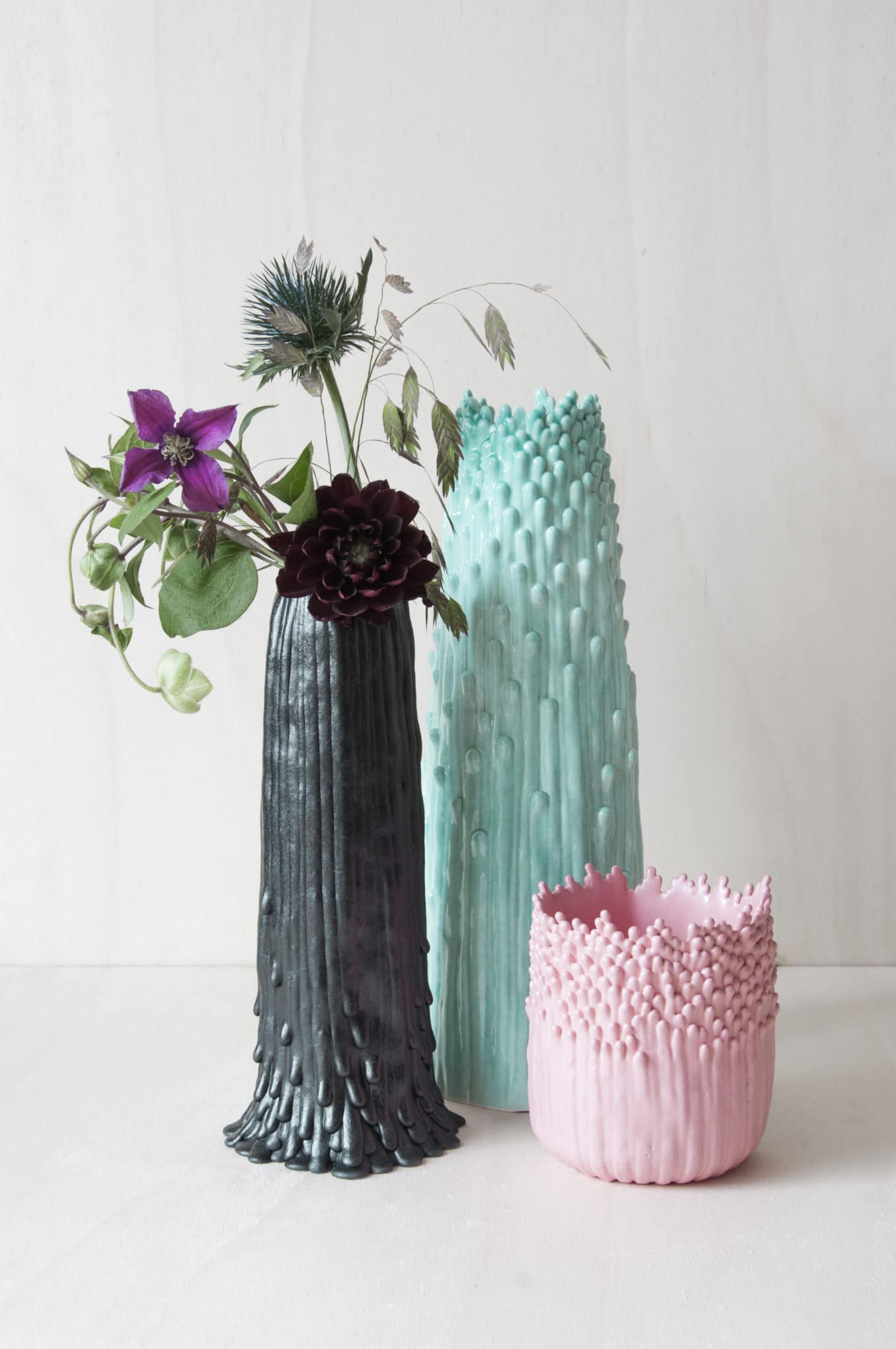 Série de vases de Cécile Bichon exposés à l'occasion de Art Elysées 2019